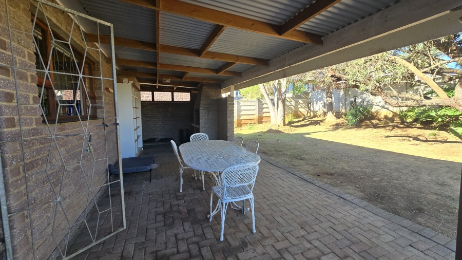 4 Bedroom Property for Sale in Strelitzia Park Eastern Cape